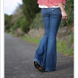 Hudson “ferris flare jeans” 27